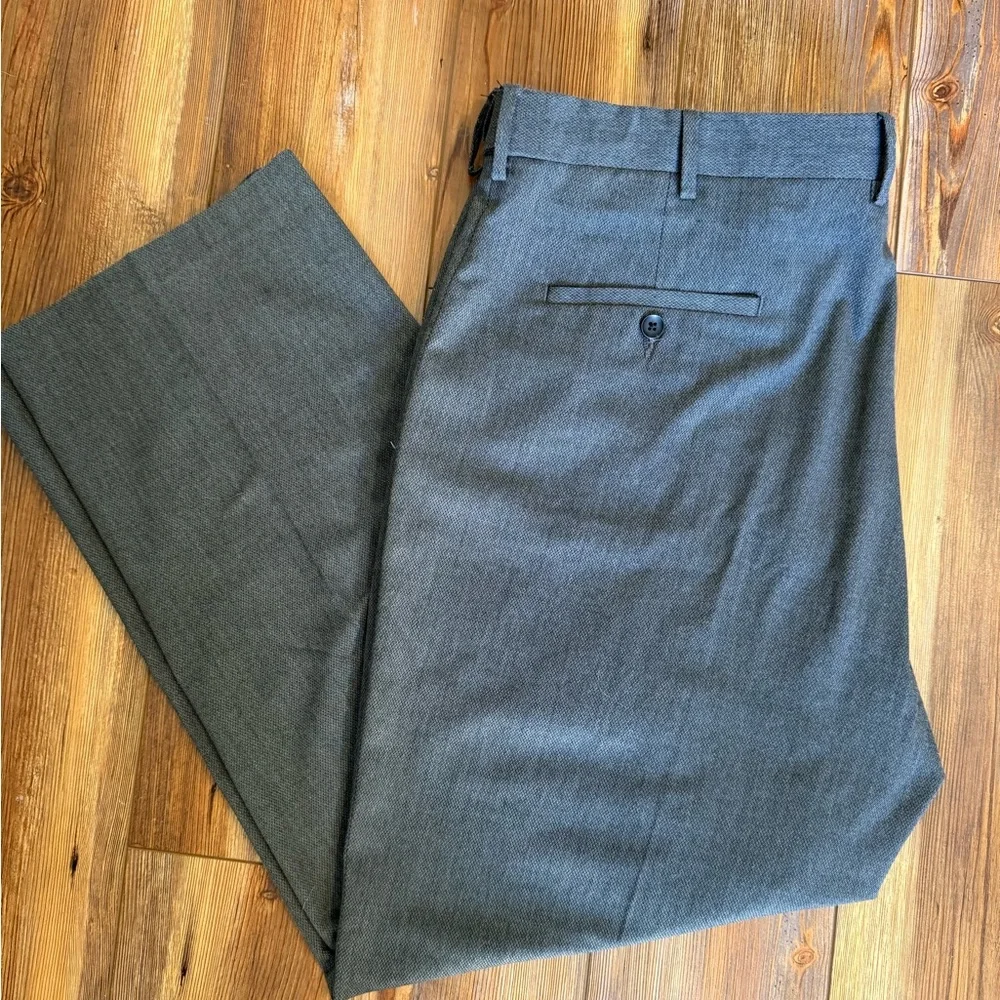 JM Haggar Grey Men's Suit